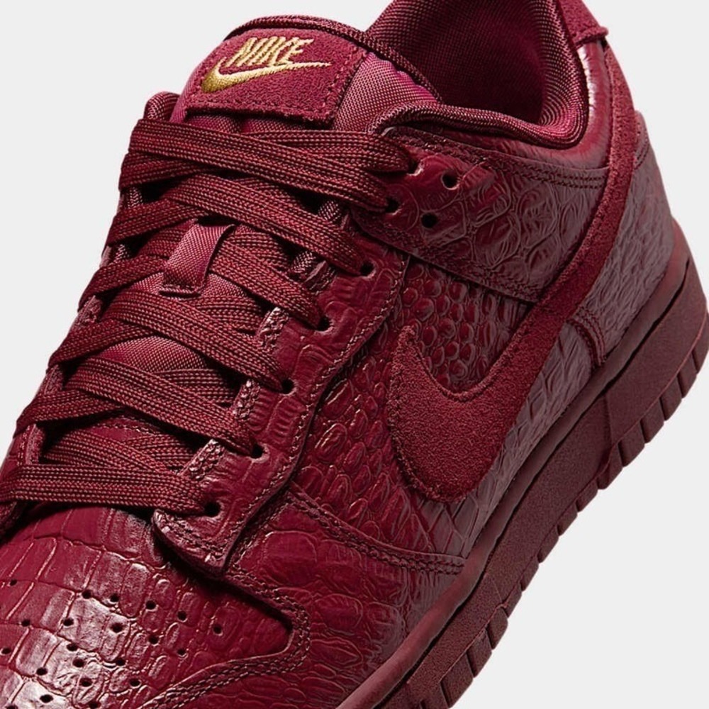 10W / 8.5M - [NEW] Women's Nike Dunk Low SS Shoes 'Red' HV4388-600 - Picture 5 of 6